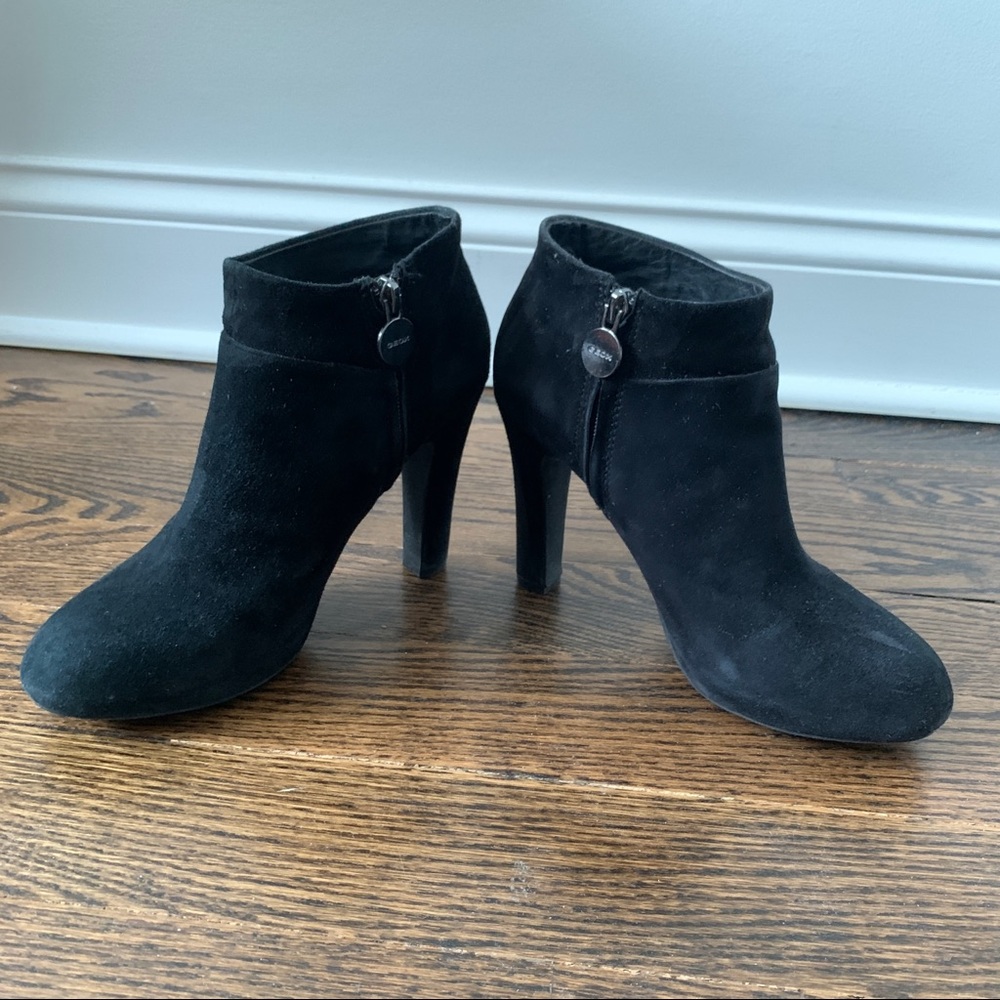 Geox suede bootie - size 39
